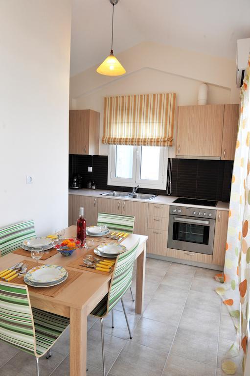 Lemon Tree Villa Nydri  Phòng bức ảnh