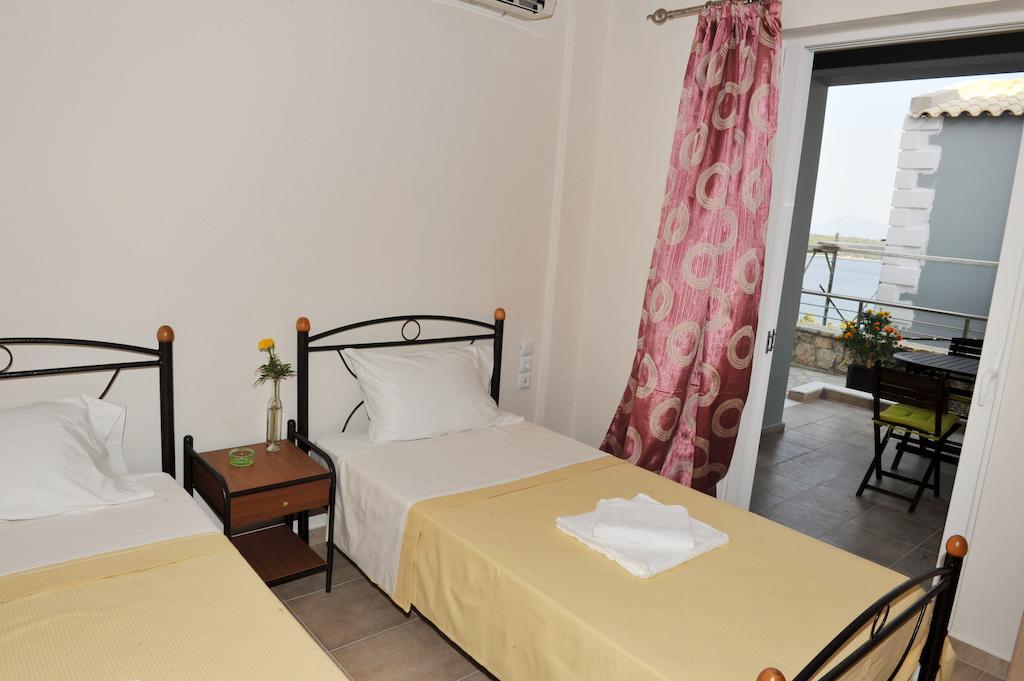 Lemon Tree Villa Nydri  Phòng bức ảnh
