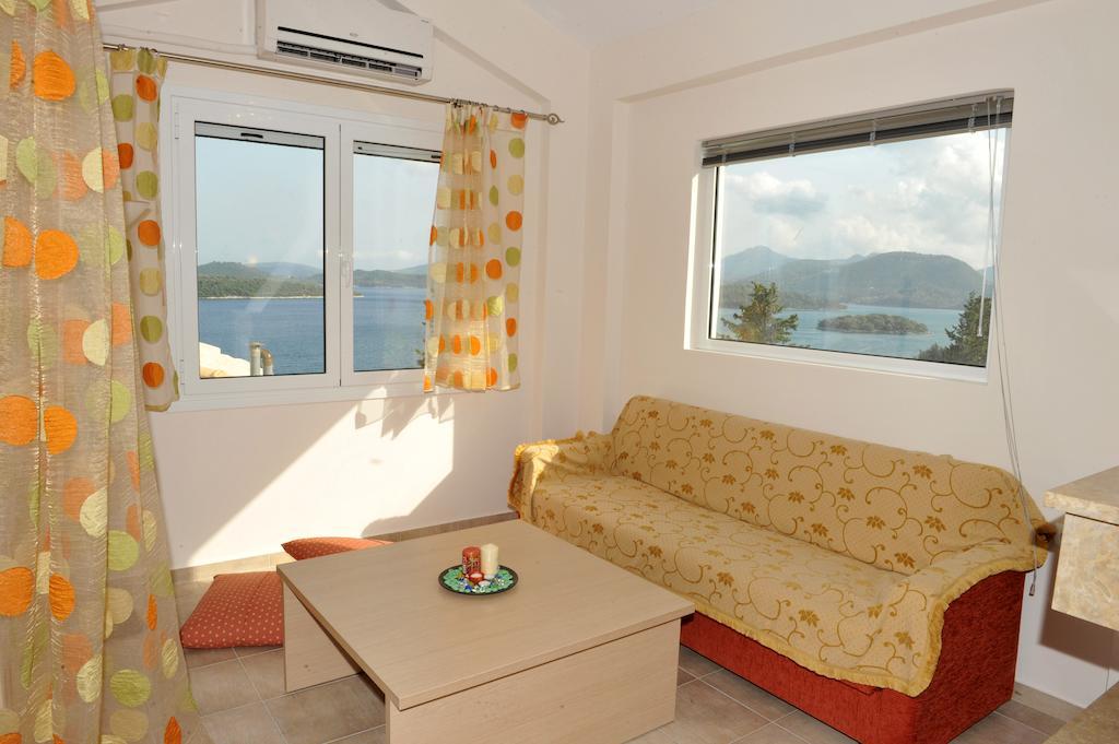 Lemon Tree Villa Nydri  Phòng bức ảnh